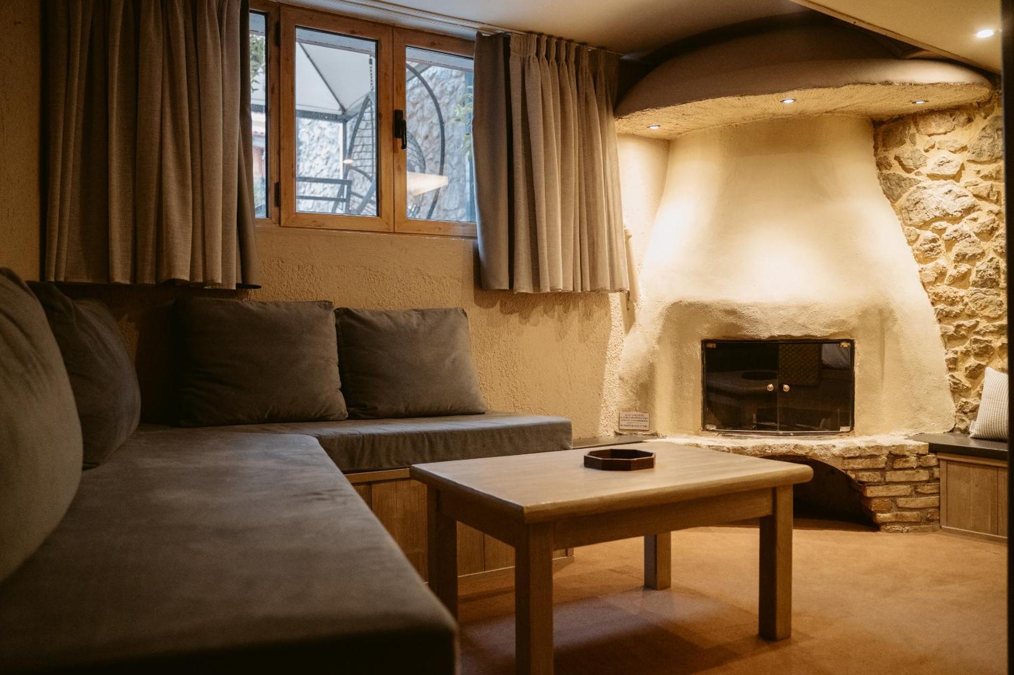 Afanos Guesthouse Arájova Habitación foto